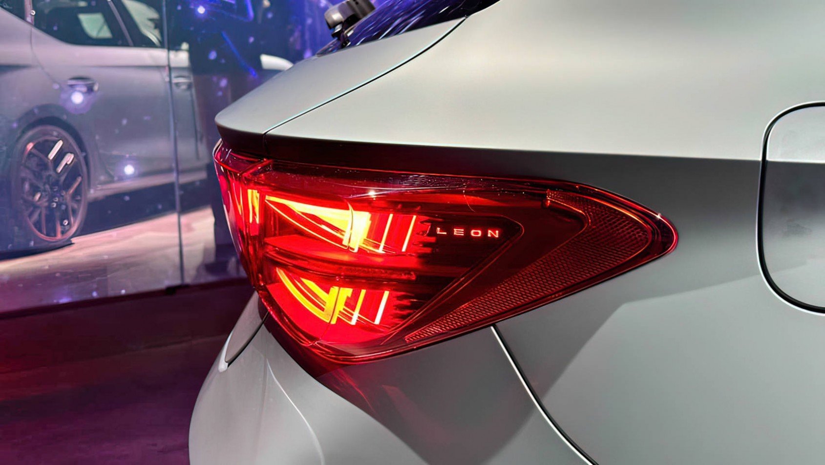 2024 Cupra Leon detal lampy