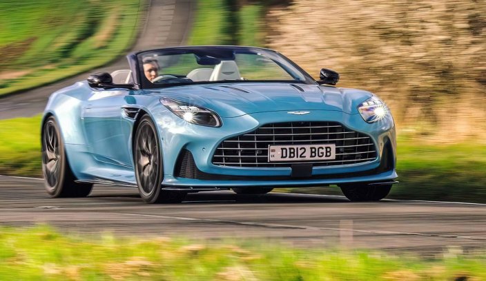 Aston Martin DB12 Volante test