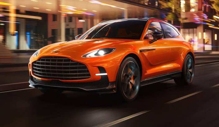 2024 Aston Martin DBX707 lifting