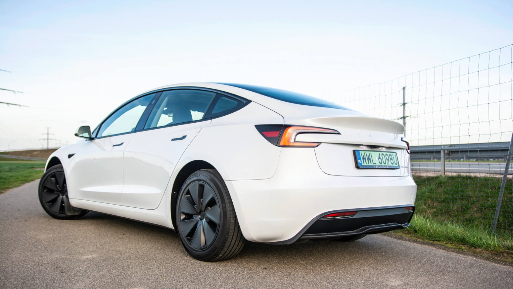 Tesla Model 3 Tesla Model 3 Long Range lewy tył