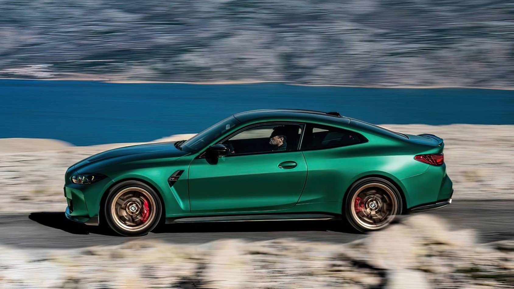 2024 BMW M4 CS G82 profil