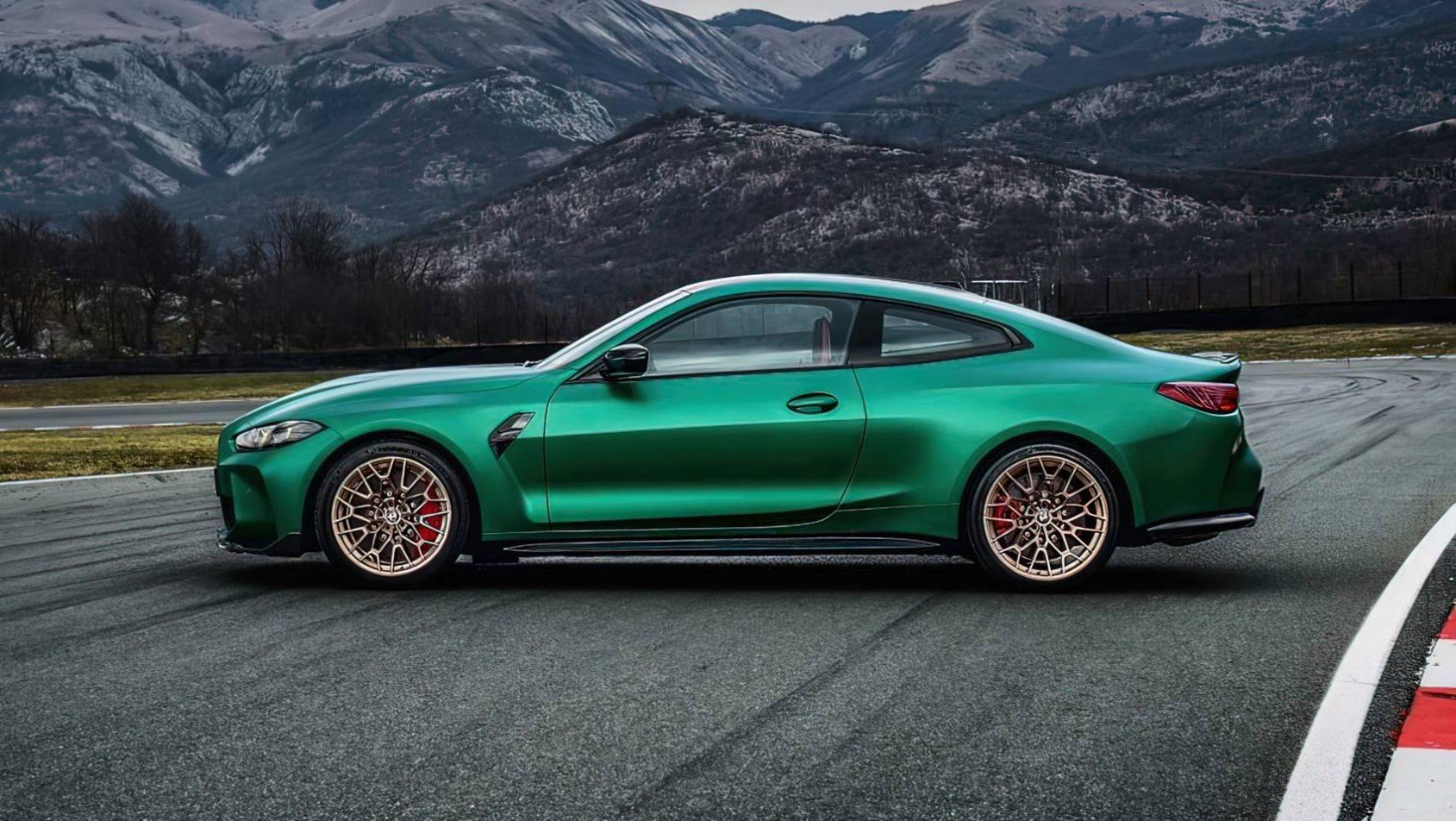 2024 BMW M4 CS G82 linia boczna