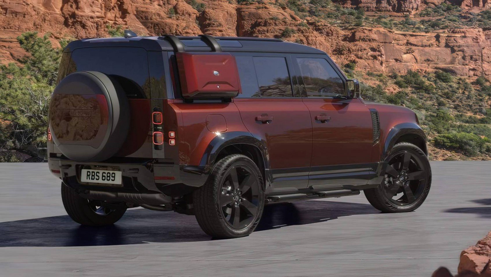 2024 Land Rover Defender lifting