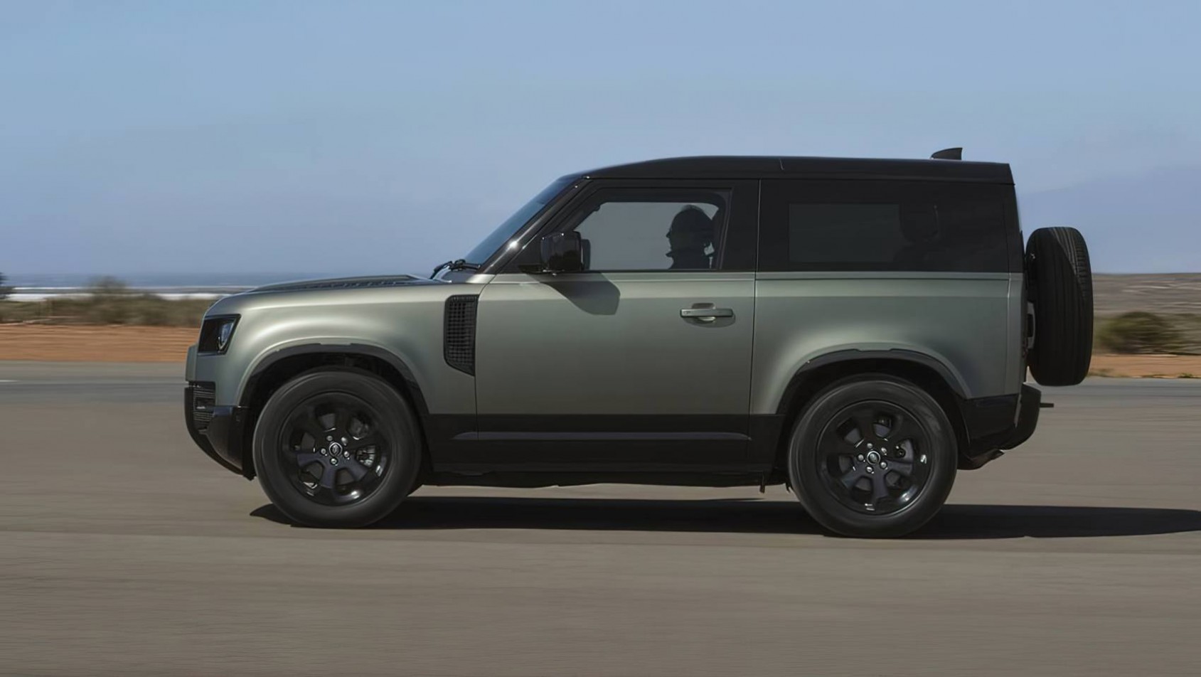 2024 Land Rover Defender 90