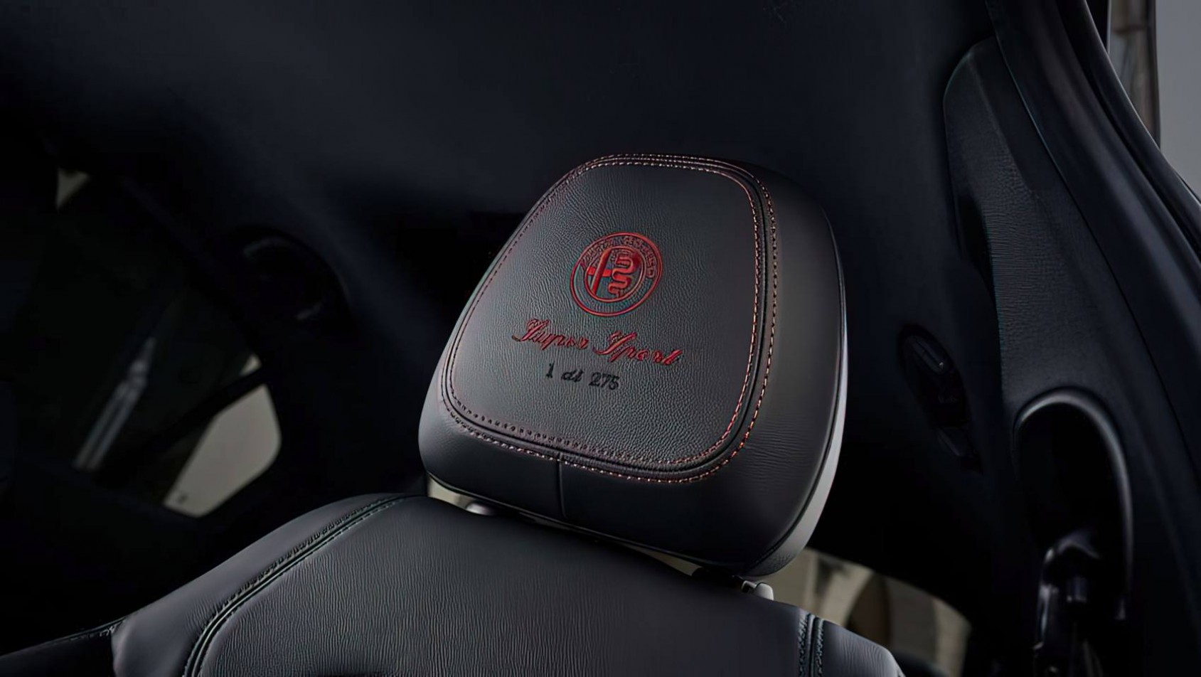 Alfa Romeo Giulia Quadfrifoglio Super Sport wykończenie