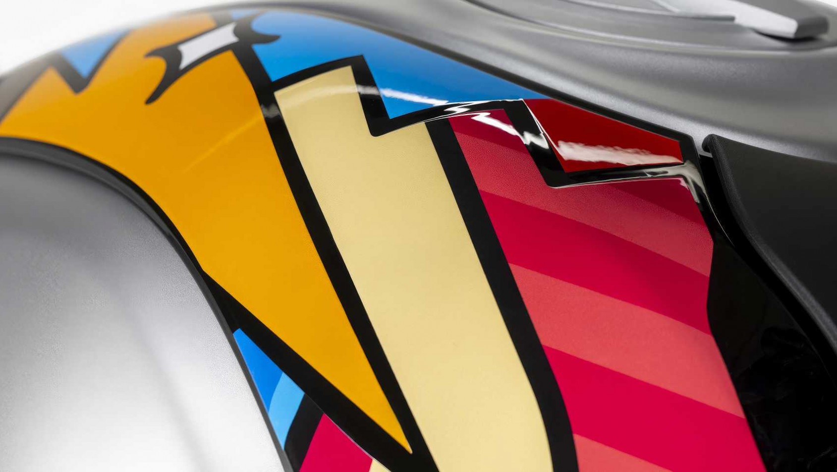 Zbliżenie na bak Scramblera