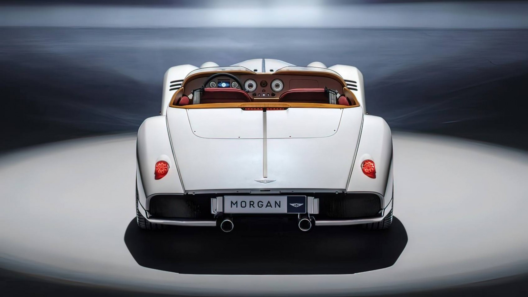 Morgan Midsummer tył