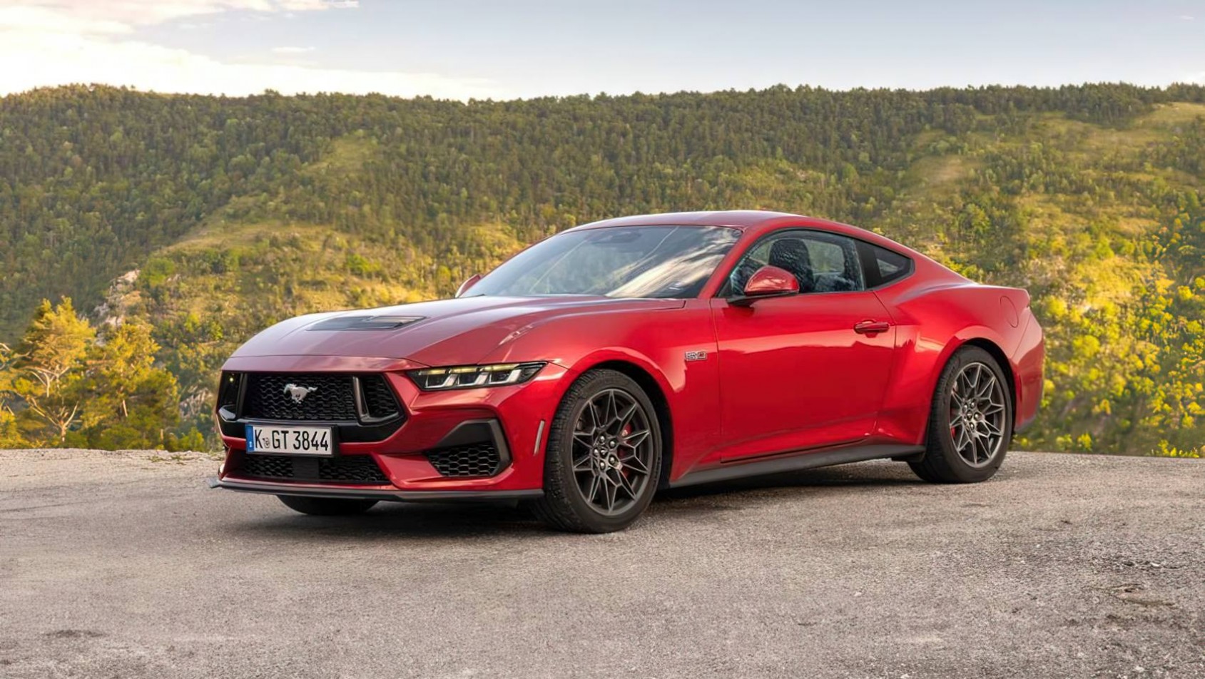 2024 Ford Mustang GT sylwetka