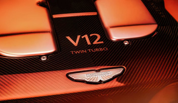 Aston Martin Vanquish Aston Martin Vanquish V12