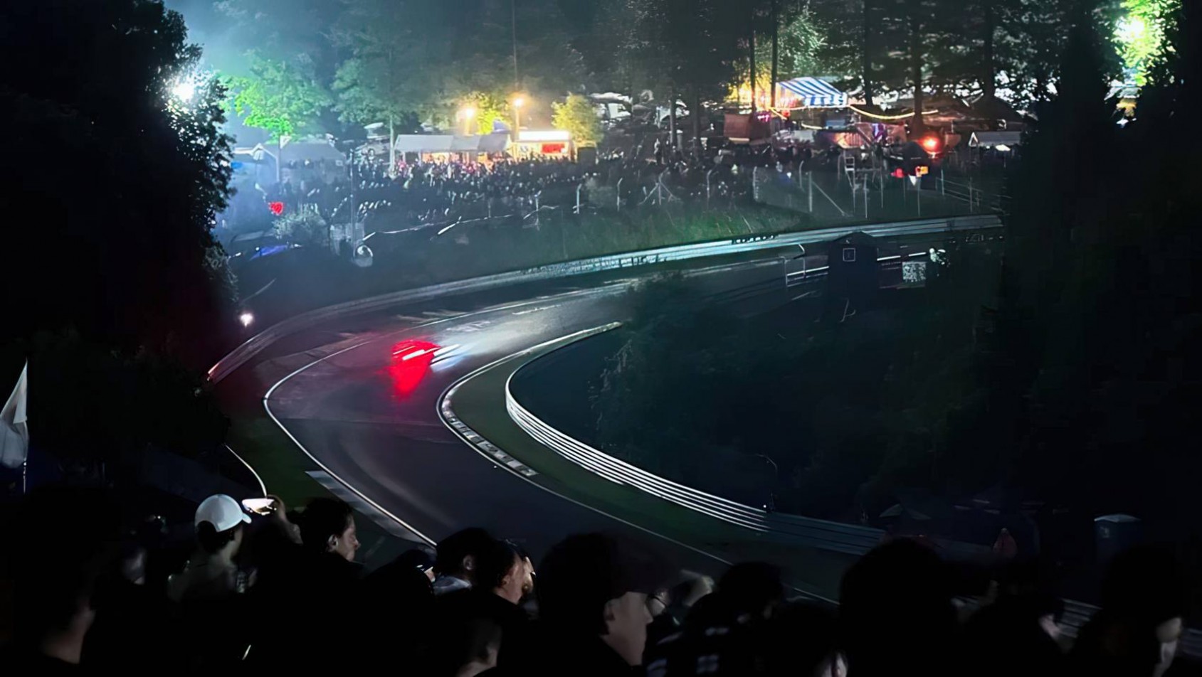 Nurburgring 24 Hours 2024 noc na torze