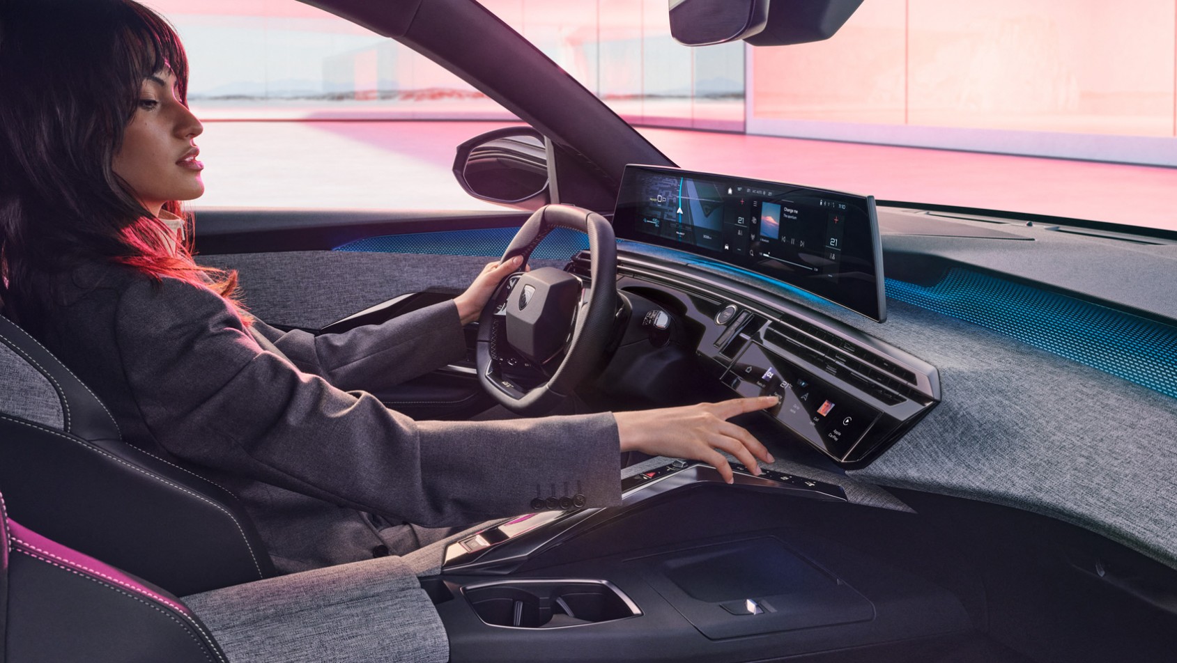 Nowy Peugeot E-3008 Wnętrze Peugeot E-3008