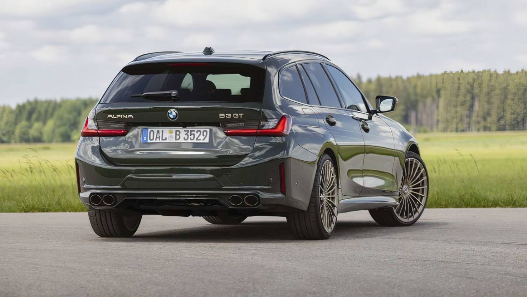 Alpina B3 GT Touring design