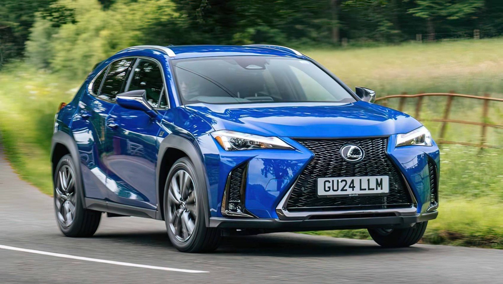 2024 Lexus UX 300h test