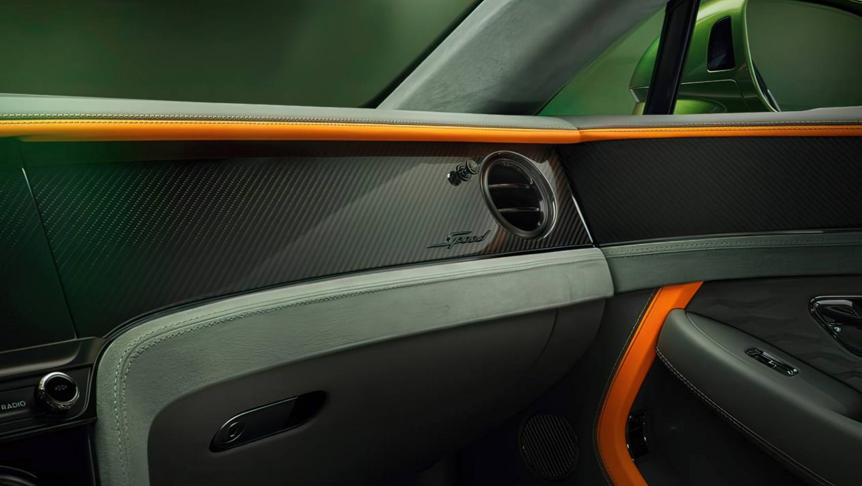 Nowy Bentley Continental GTC 2024 detal wnętrza