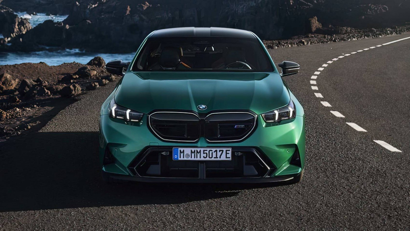 BMW M5 BMW M5 G90 grill
