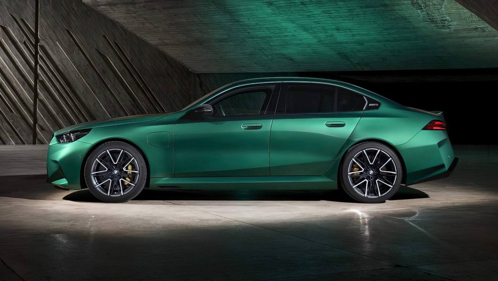BMW M5 BMW M5 G90 profil