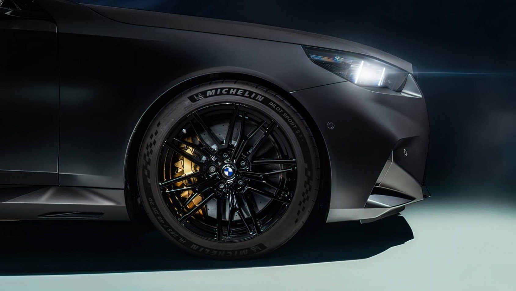 BMW M5 BMW M5 G90 koła