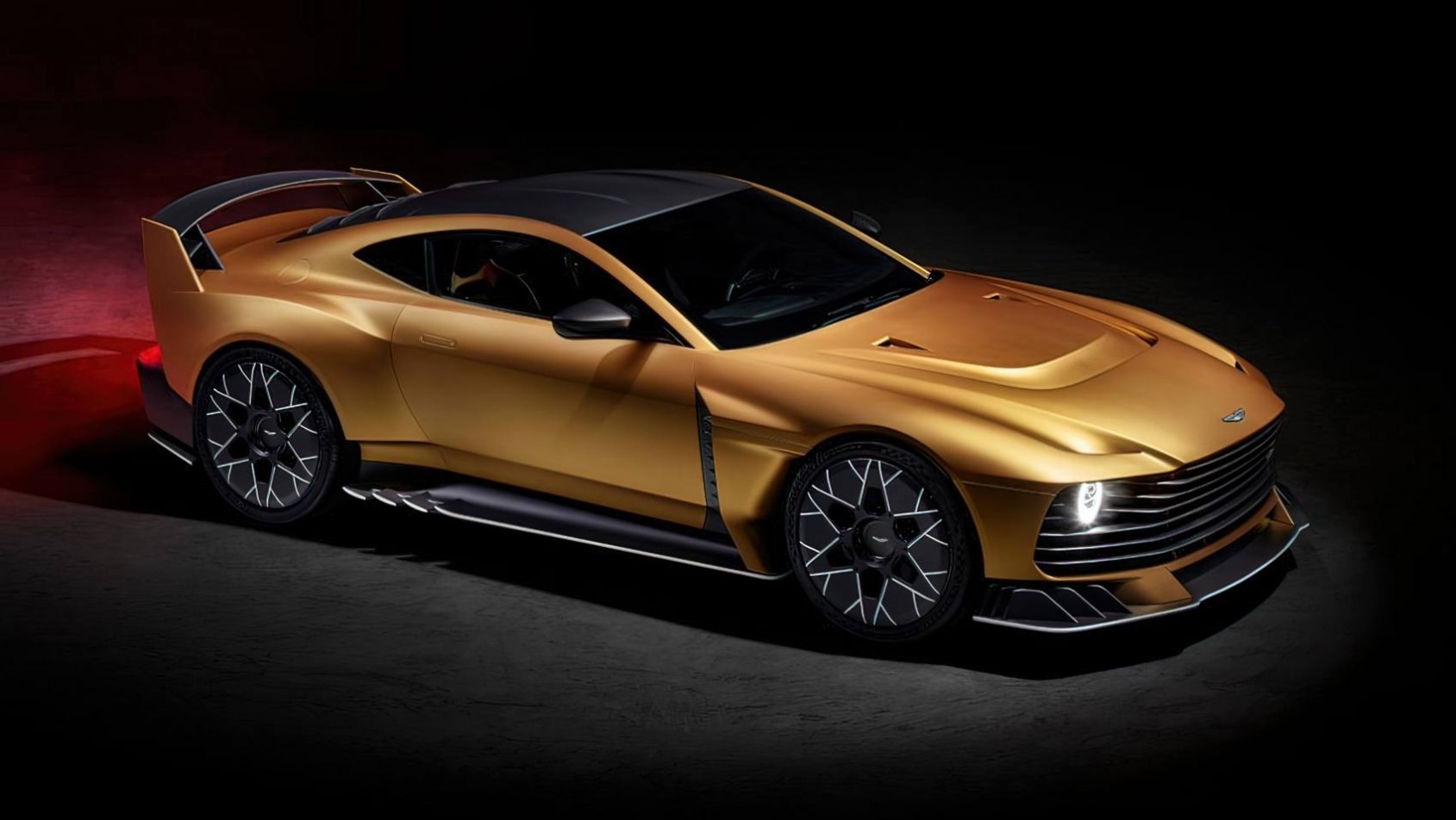 Aston Martin Valiant premiera