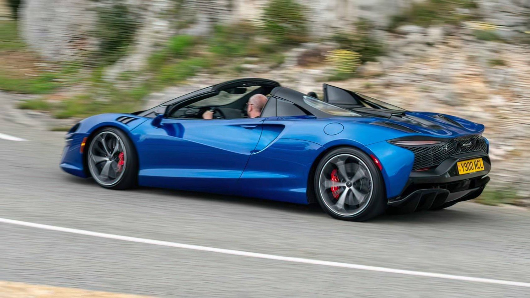 McLaren Artura Spider hybryda