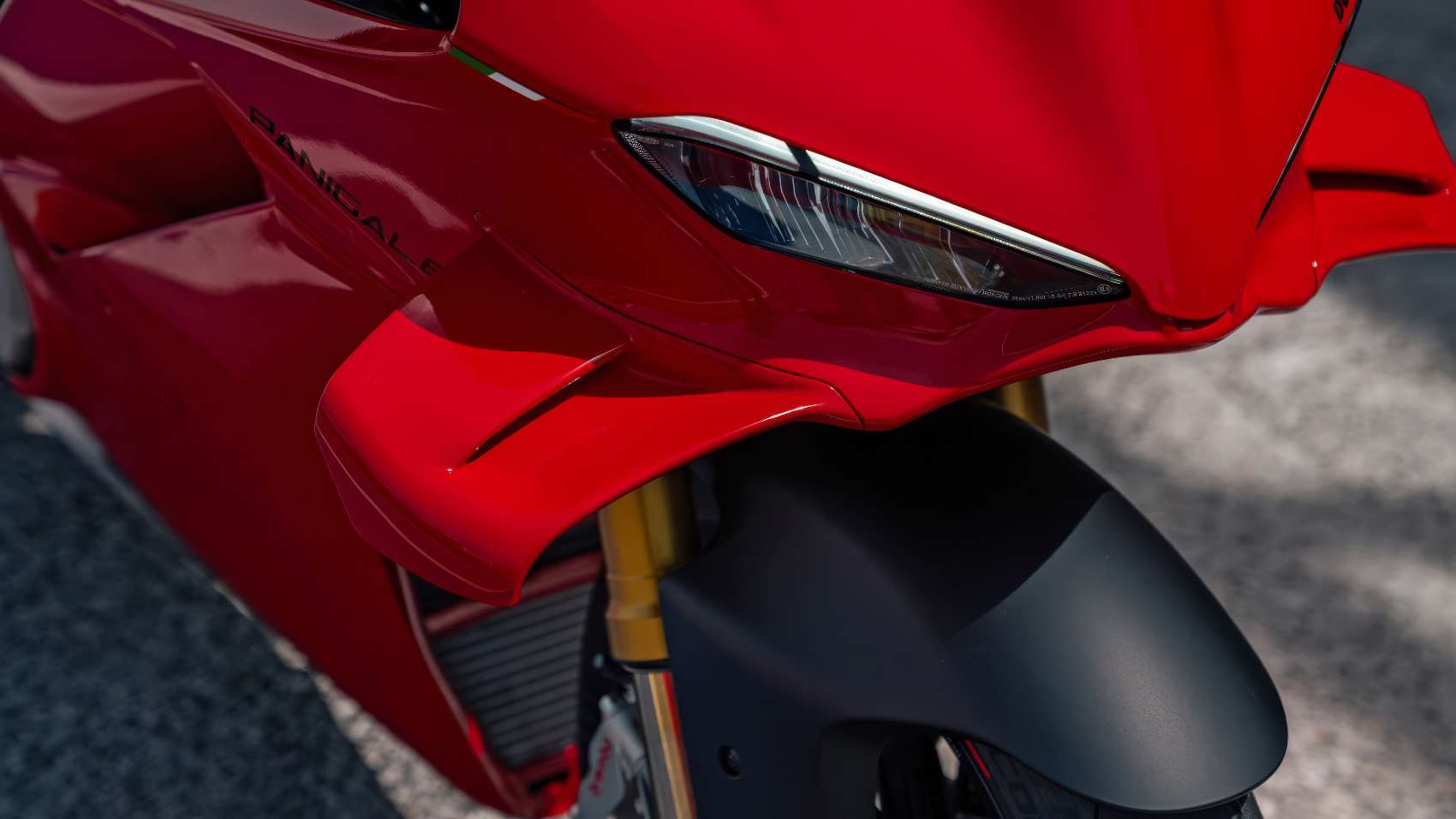 Nowe Ducati Panigale V4 - zawieszenie