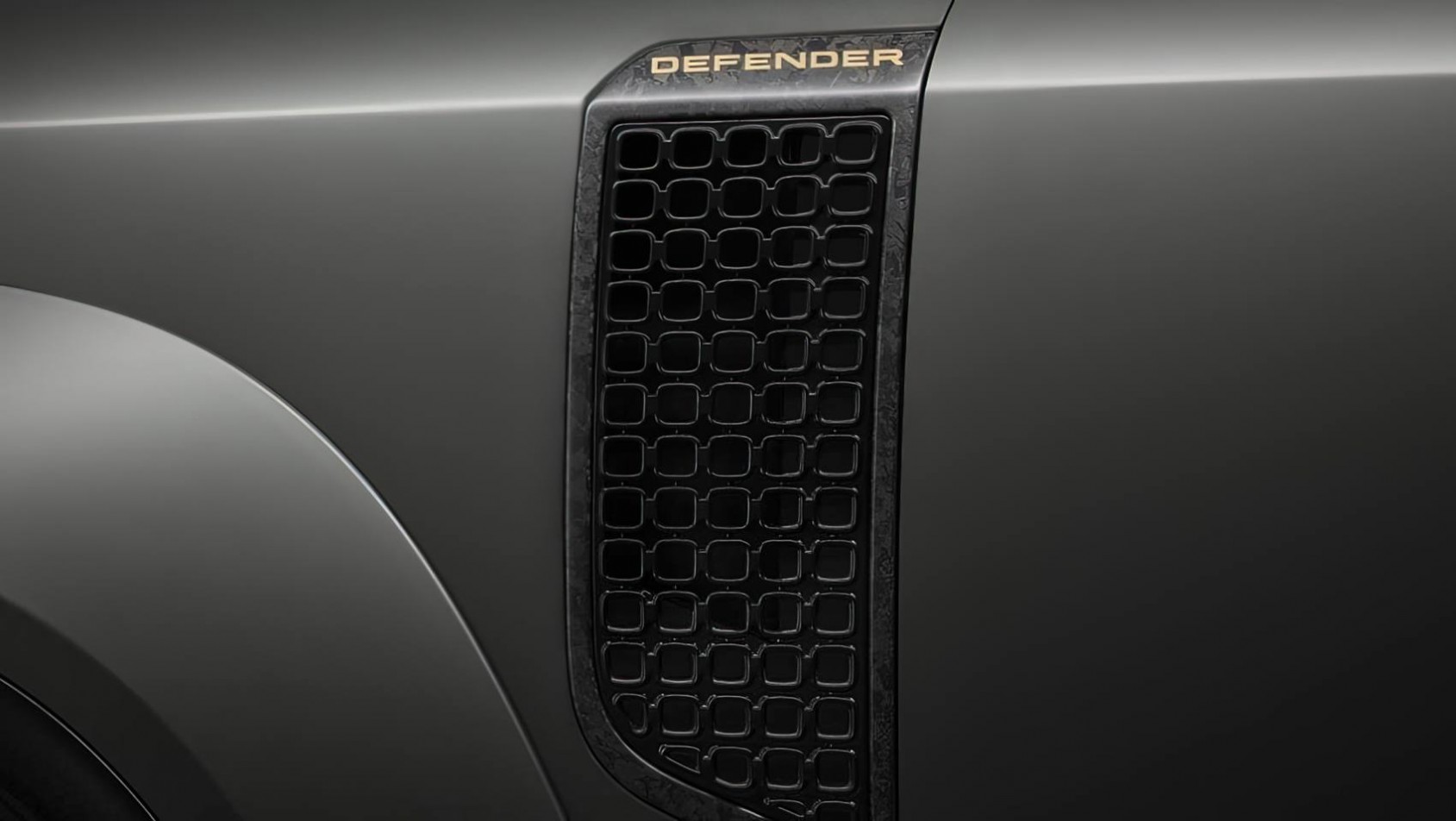 Land Rover Defender Octa V8 detal nadwozia