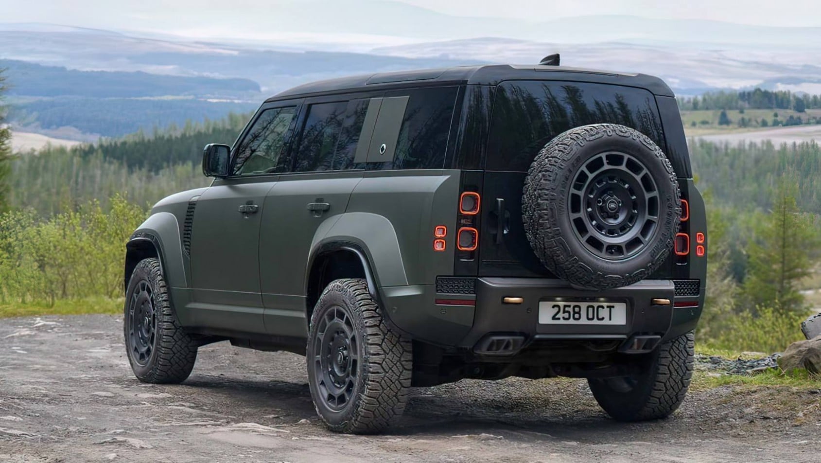 Land Rover Defender Octa V8 sylwetka