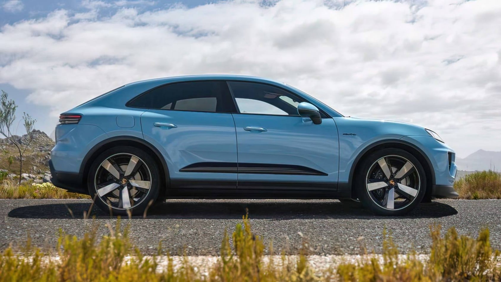 Porsche Macan RWD design