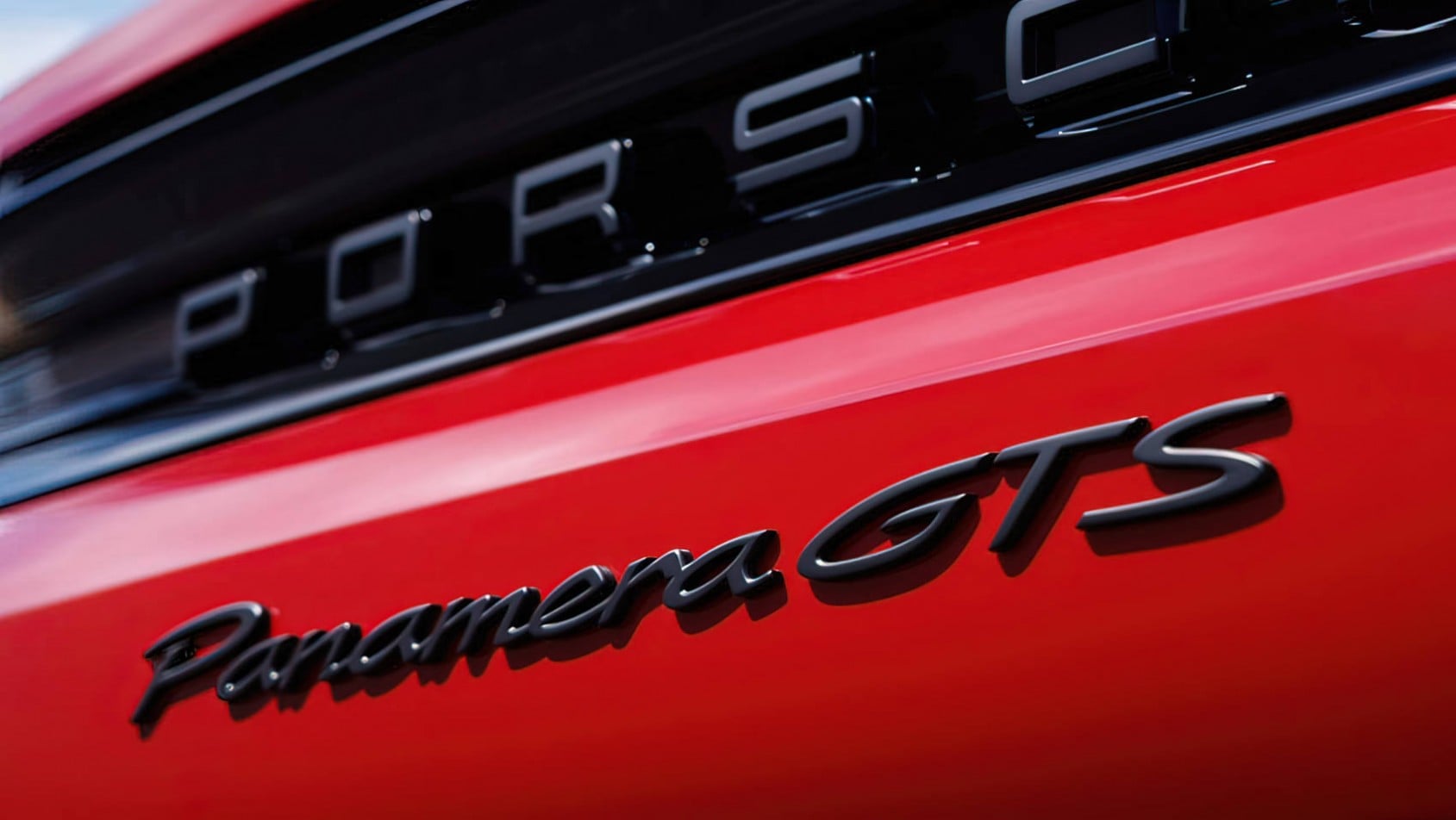 2024 Porsche Panamera GTS emblemat