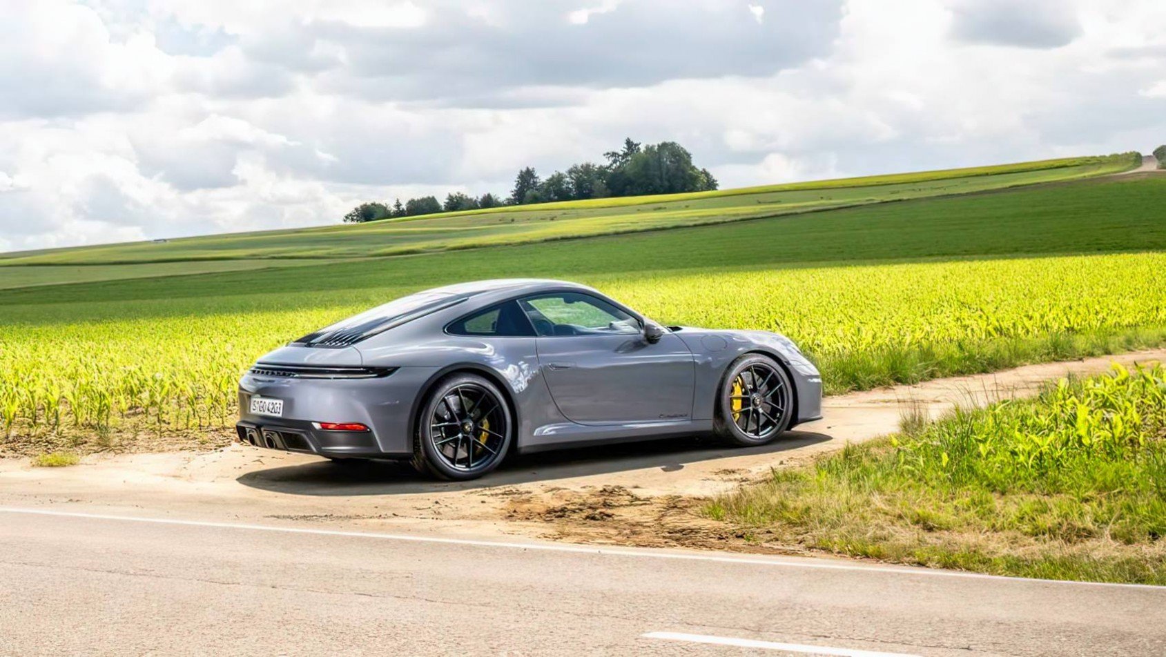 2024 Porsche 911 Carrera GTS T-Hybrid sylwetka