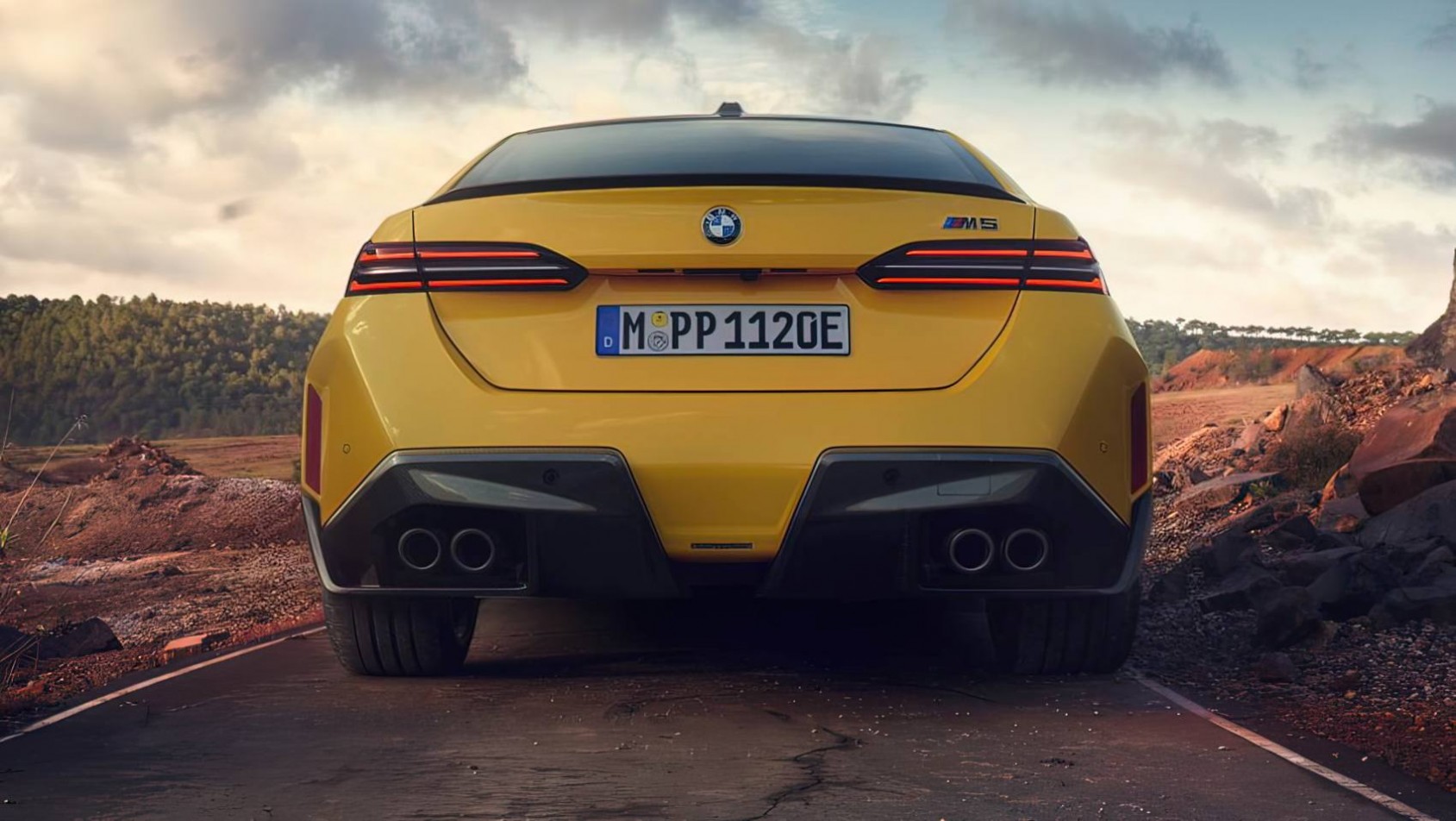 BMW M5 G90 M Performance wydech