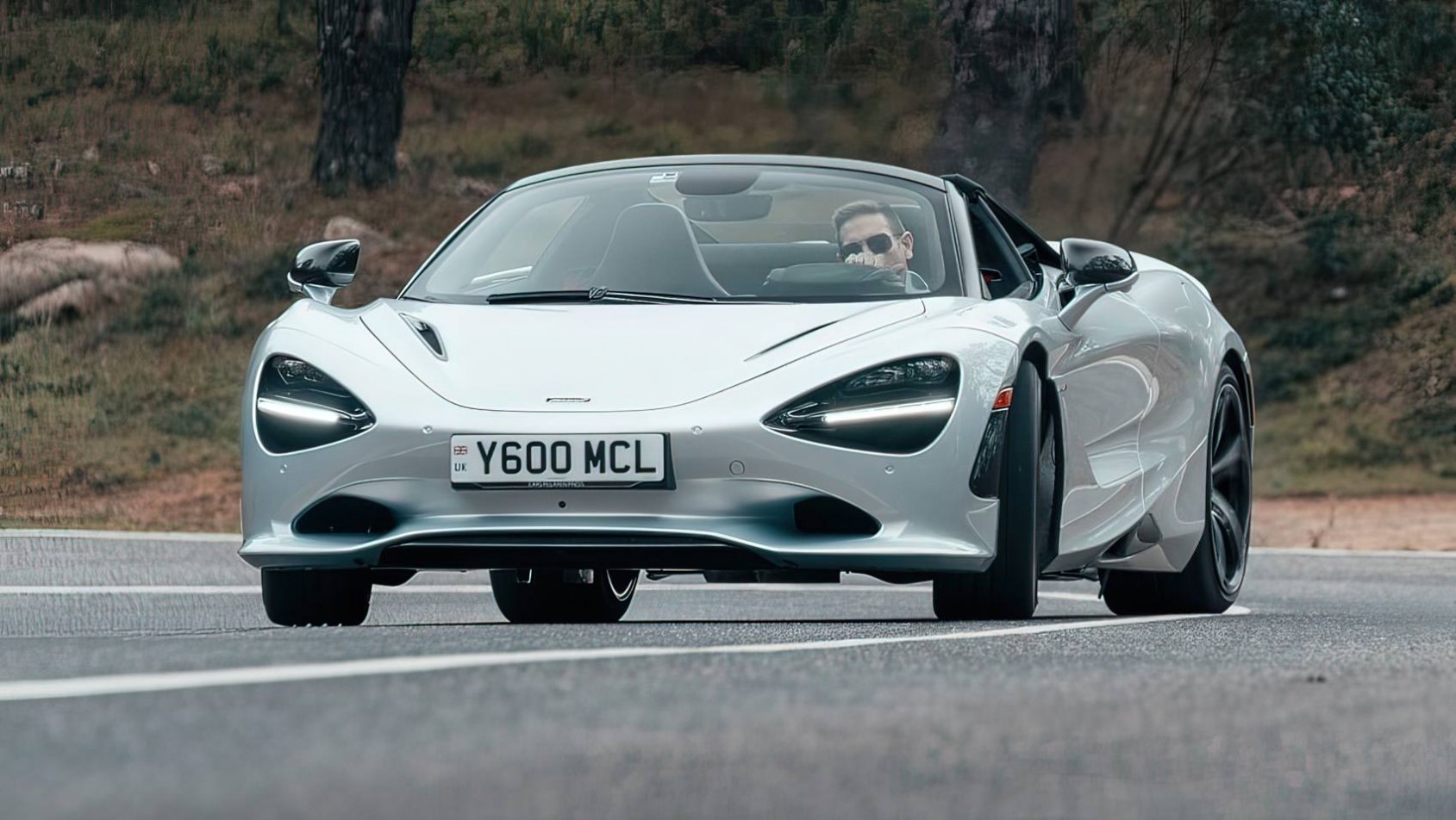McLaren 750S spider przód