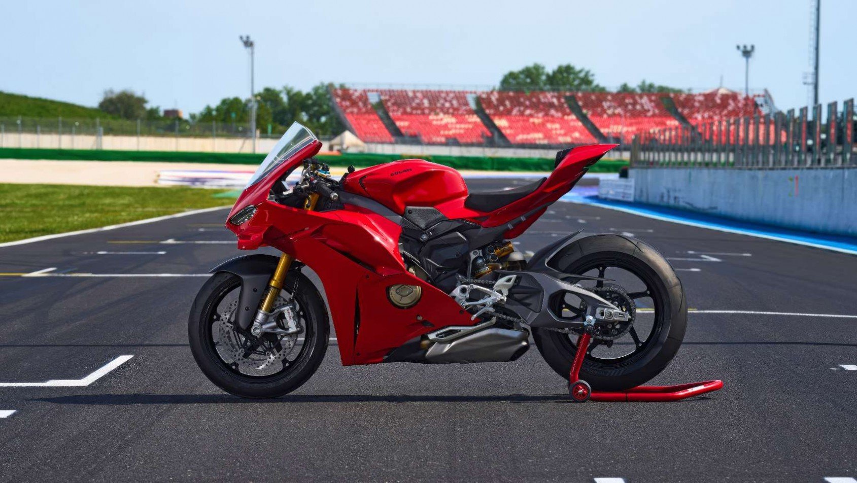 Nowe Ducati Panigale V4 2025 - widok z boku