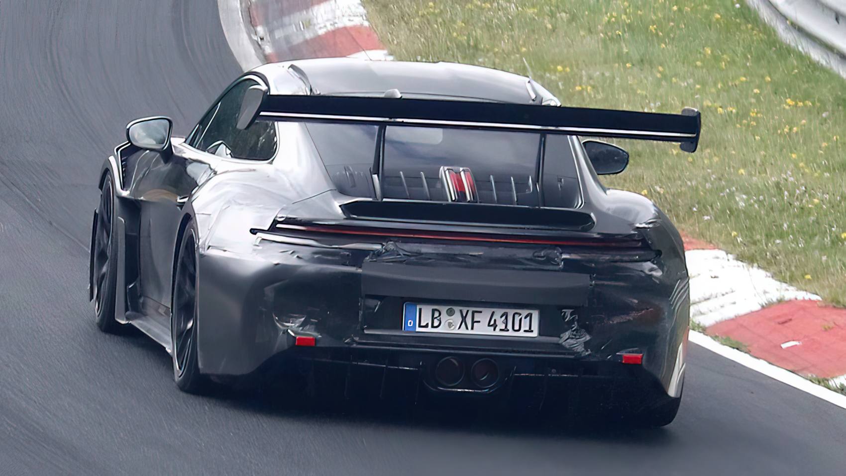 Porsche 911 992.2 GT3 RS spyshot tył