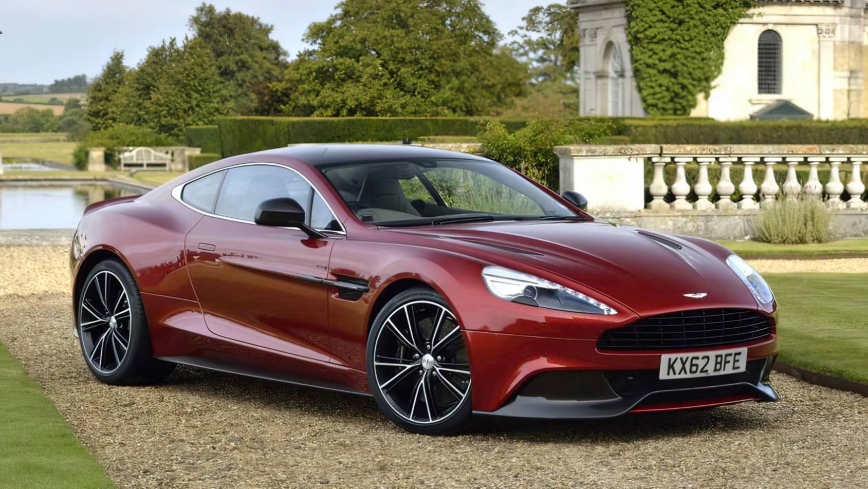 Aston Martin Vanquish MK2 V12 GT