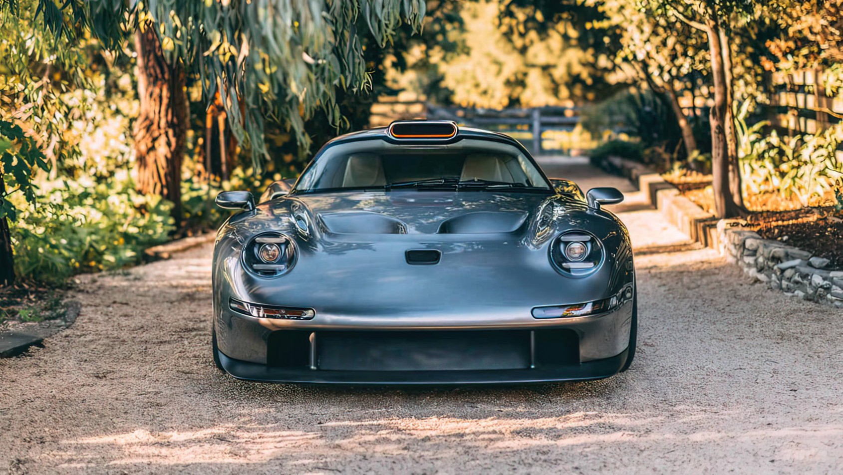 Tuthill GT One przód