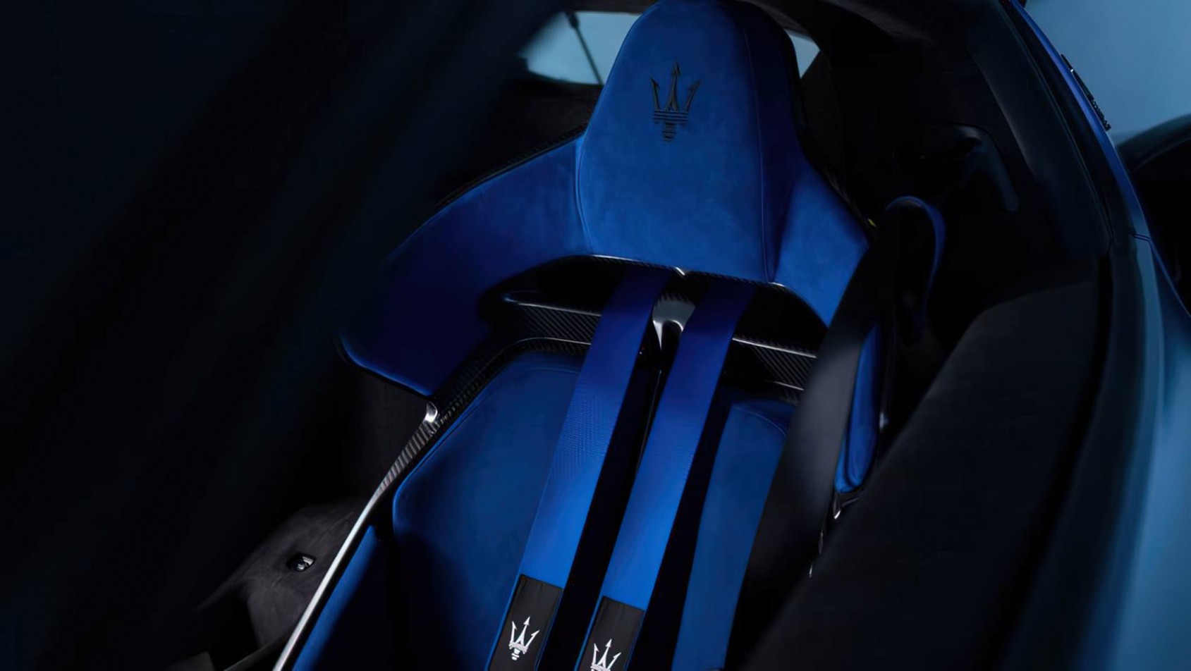 Maserati MC20 GT2 Stradale fotele