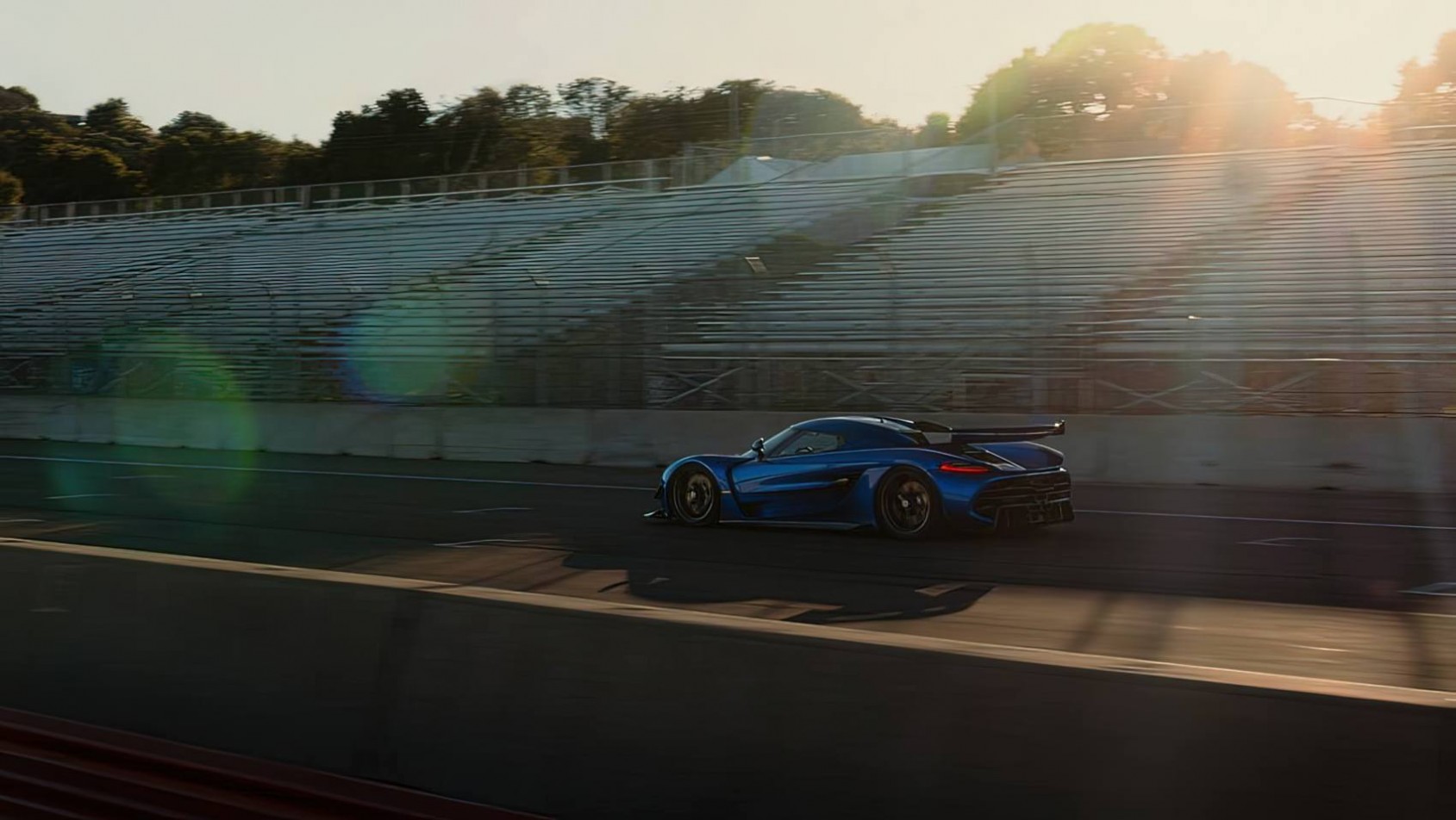 Koenigsegg Jesko Koenigsegg Jesko attack na torze laguna seca