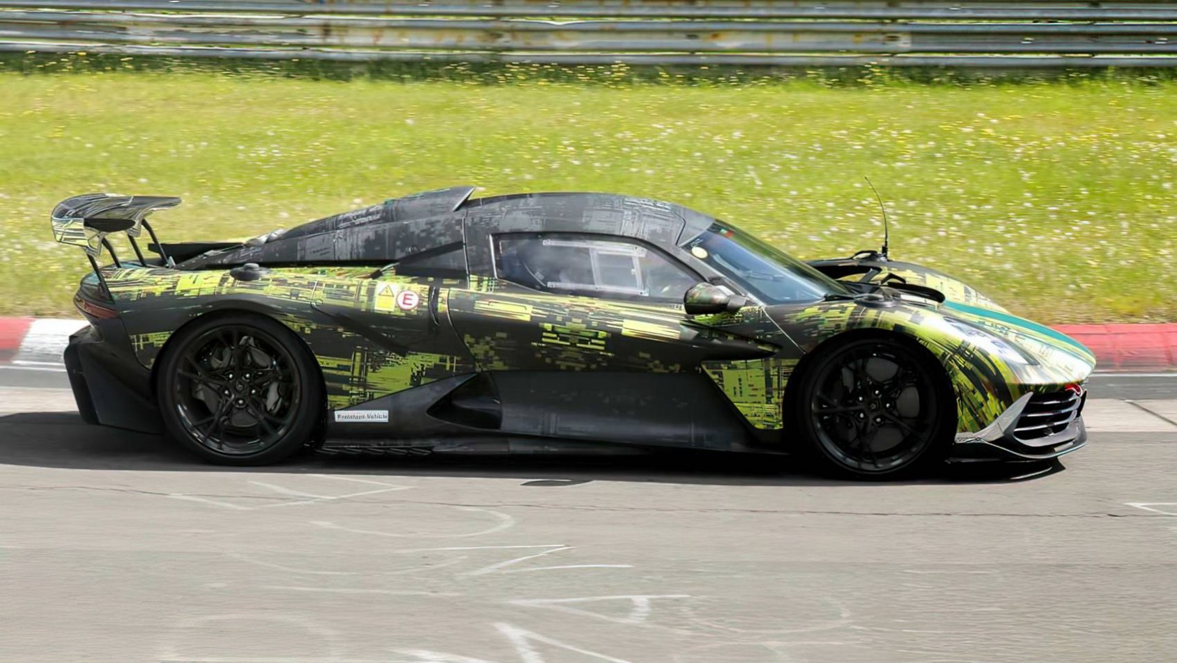 Aston Martin Valhalla faza testowa