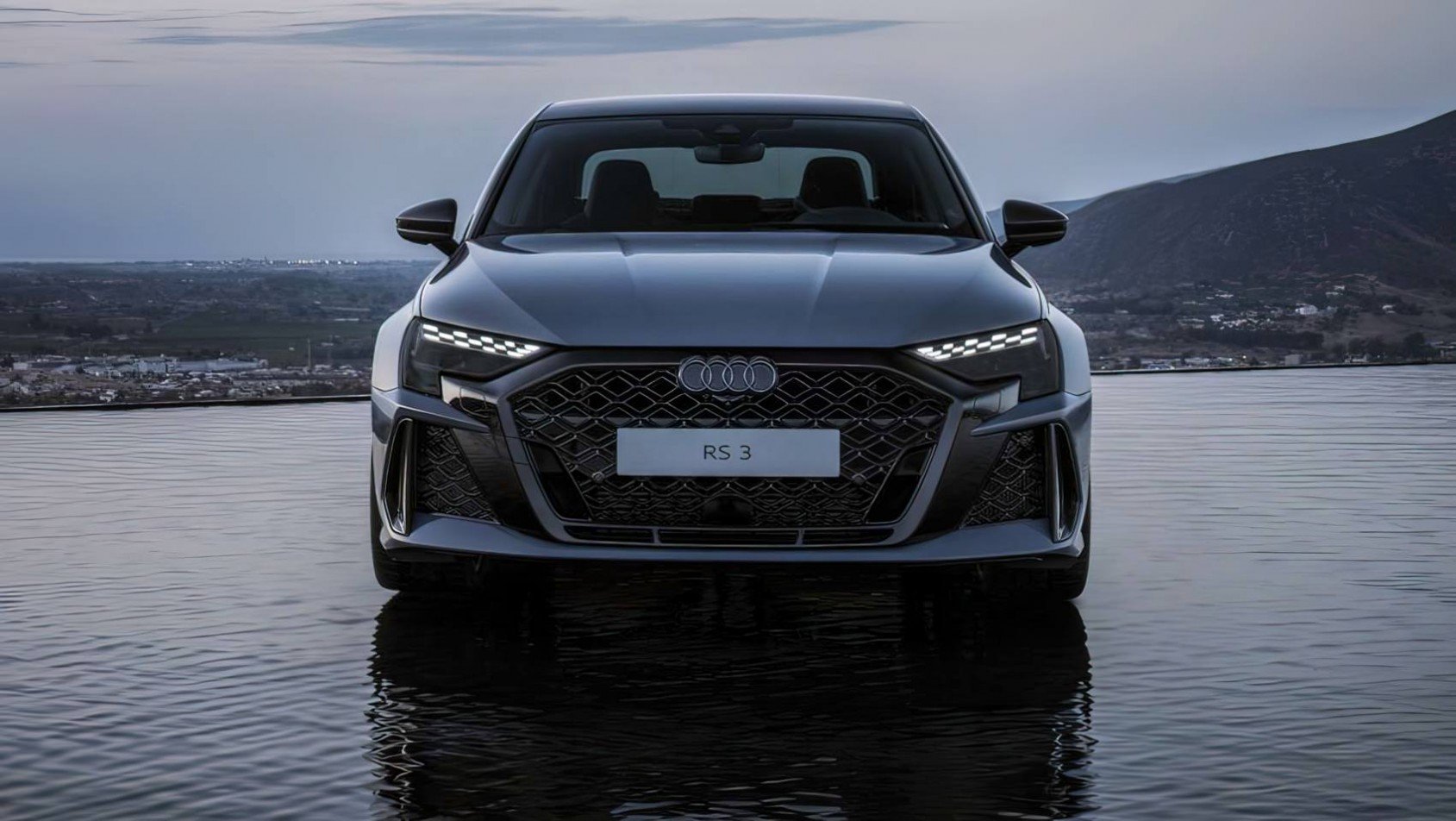 2025 Audi RS3 limousine grill