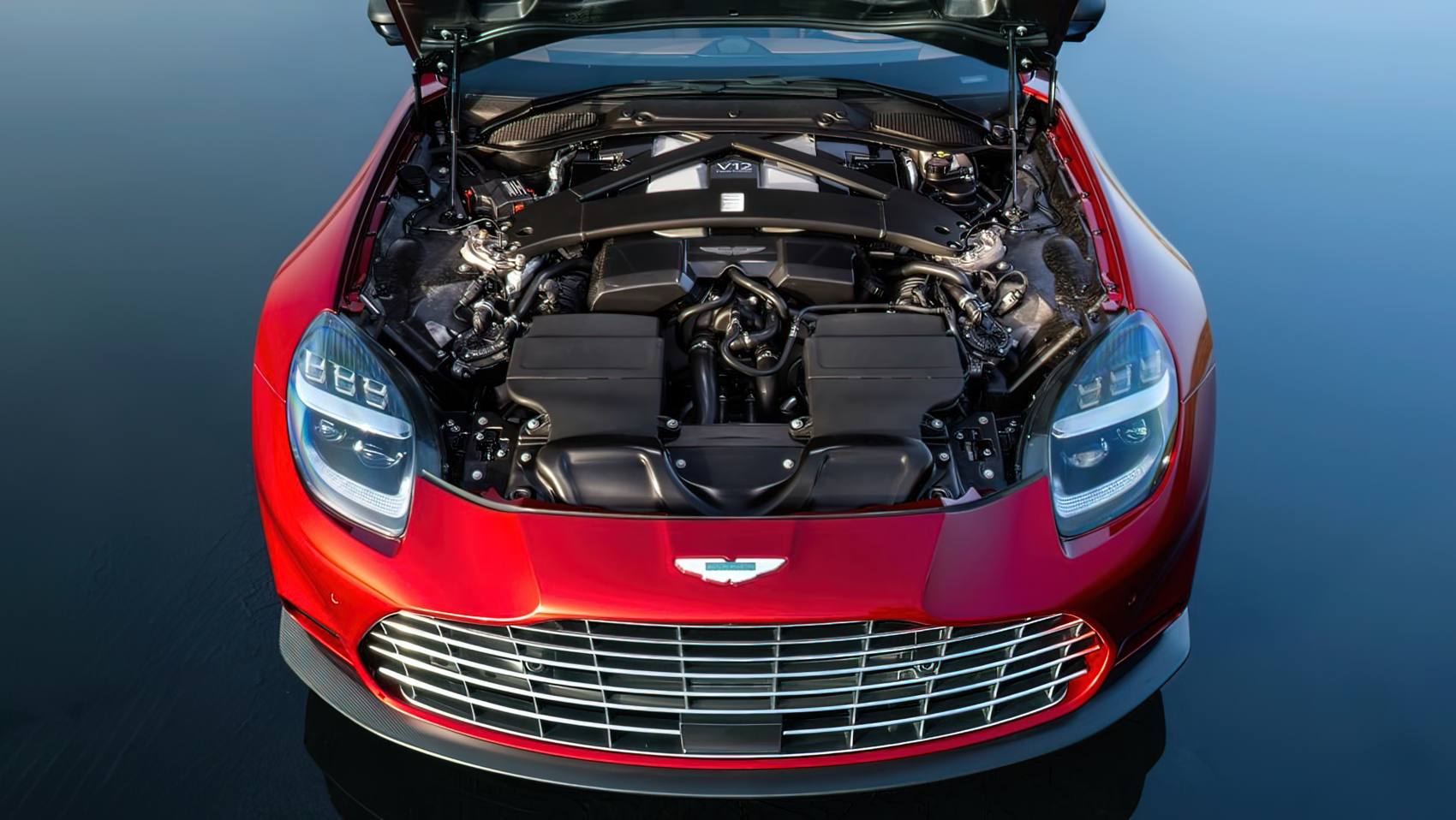 Aston Martin Vanquish 2024 silnik V12