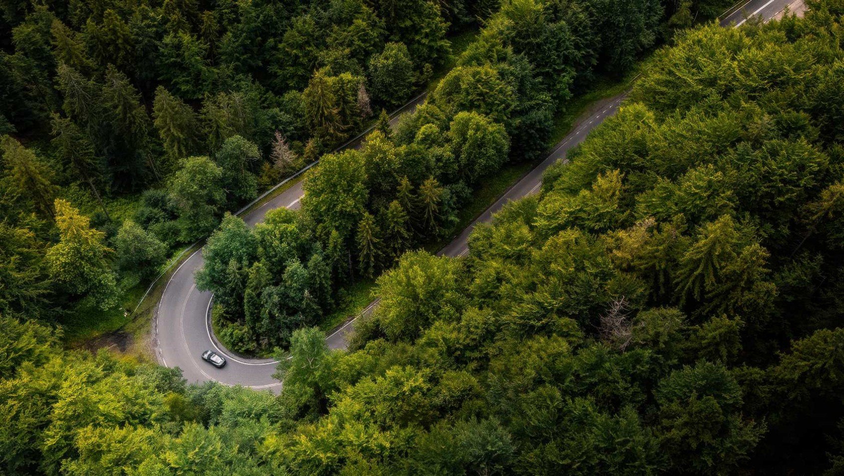 Przełęcz Salmopolska Przełęcz Salmopolska z drona