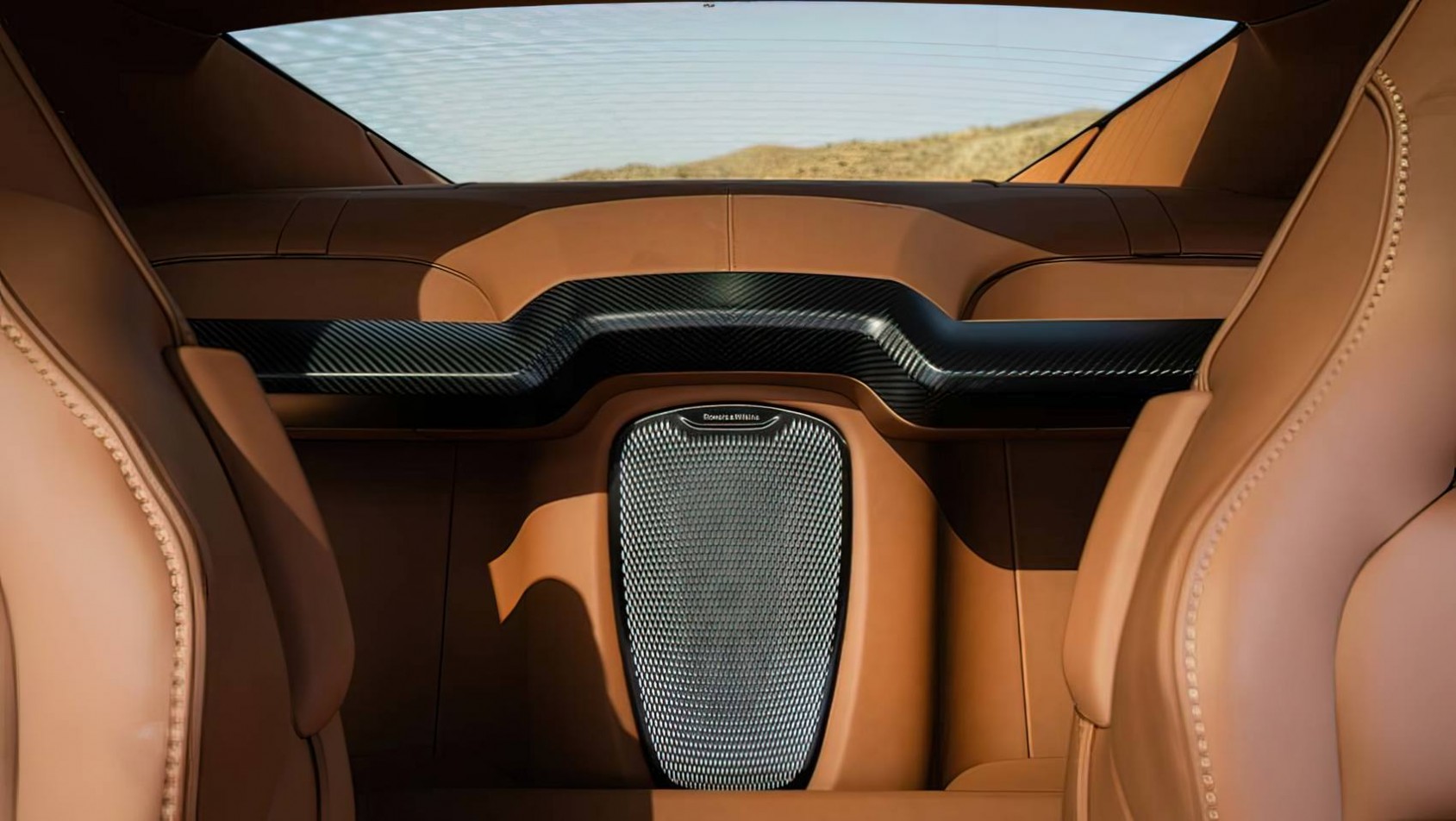 2024 Aston Martin Vanquish detal wnętrza