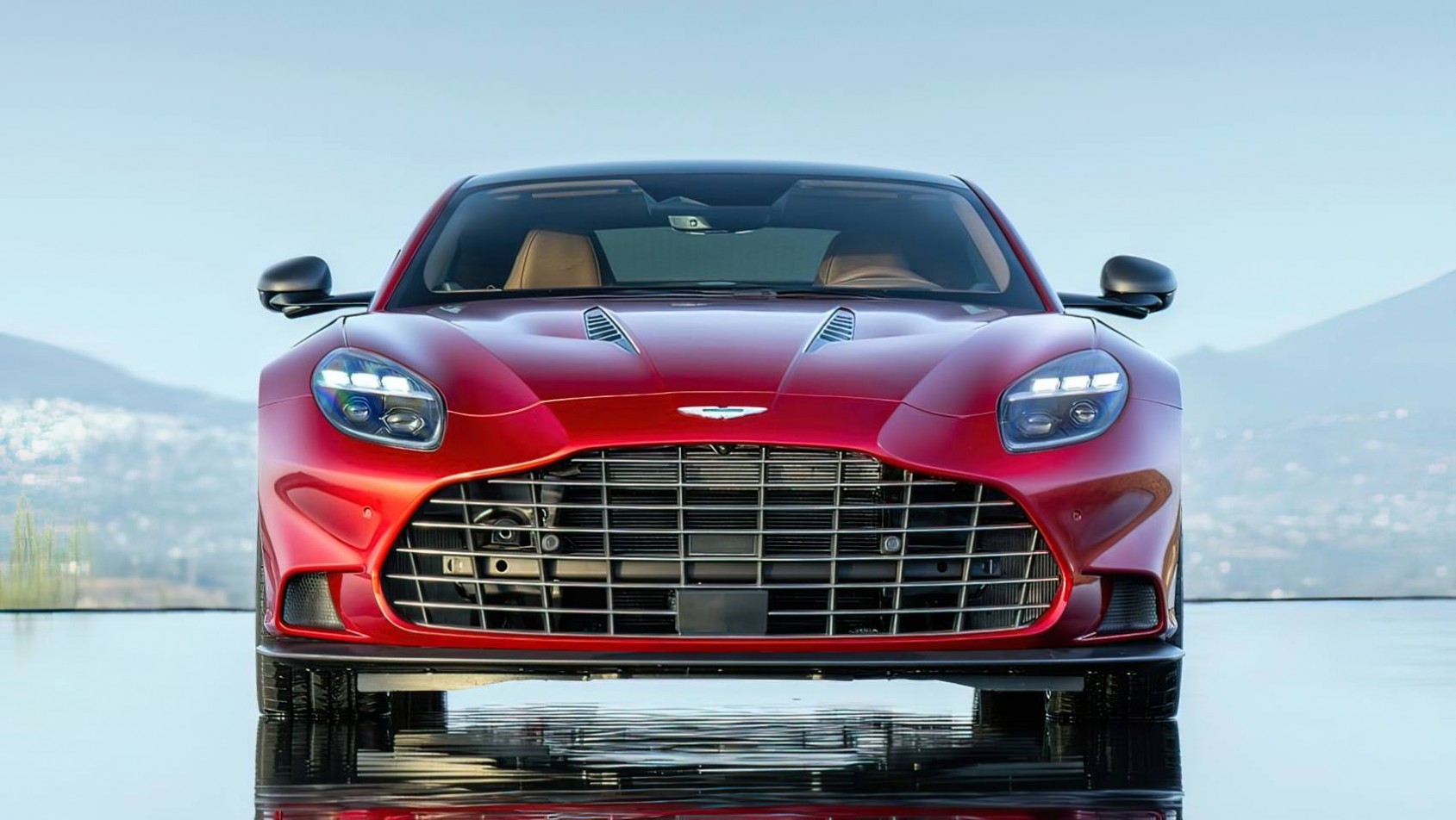 2024 Aston Martin Vanquish grill
