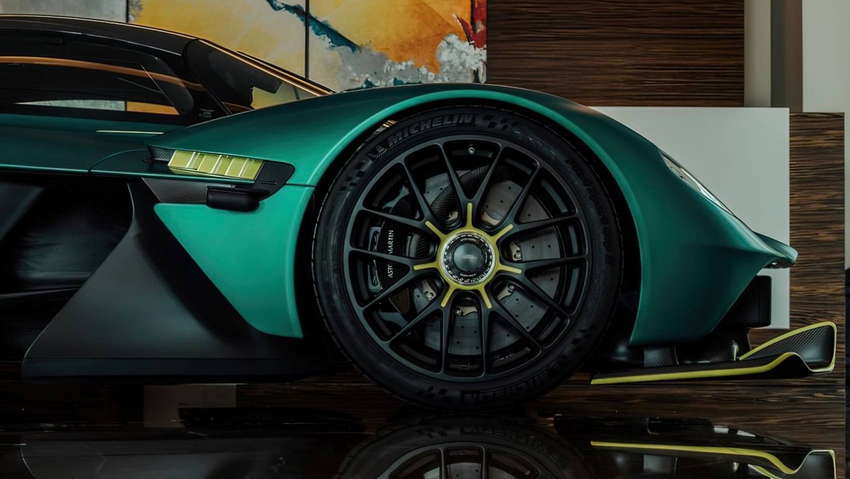 Aston Martin Valkyrie alonso koła