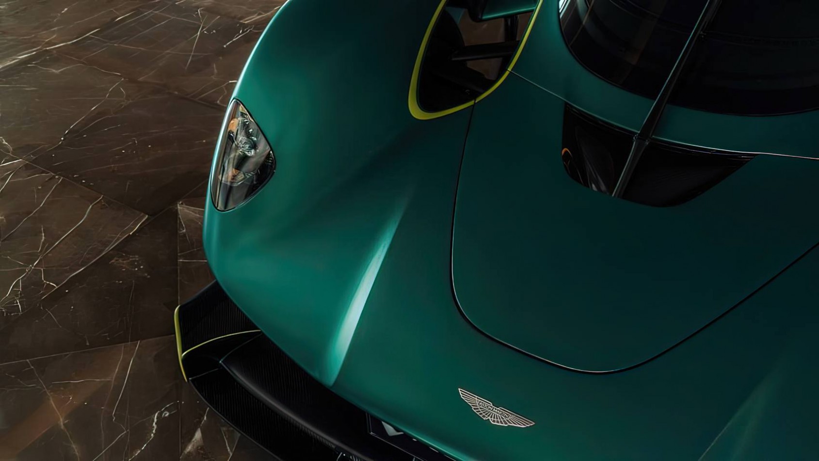 Aston Martin Valkyrie by Q