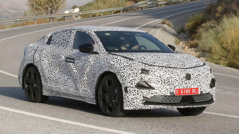 Alpine A390 spyshot