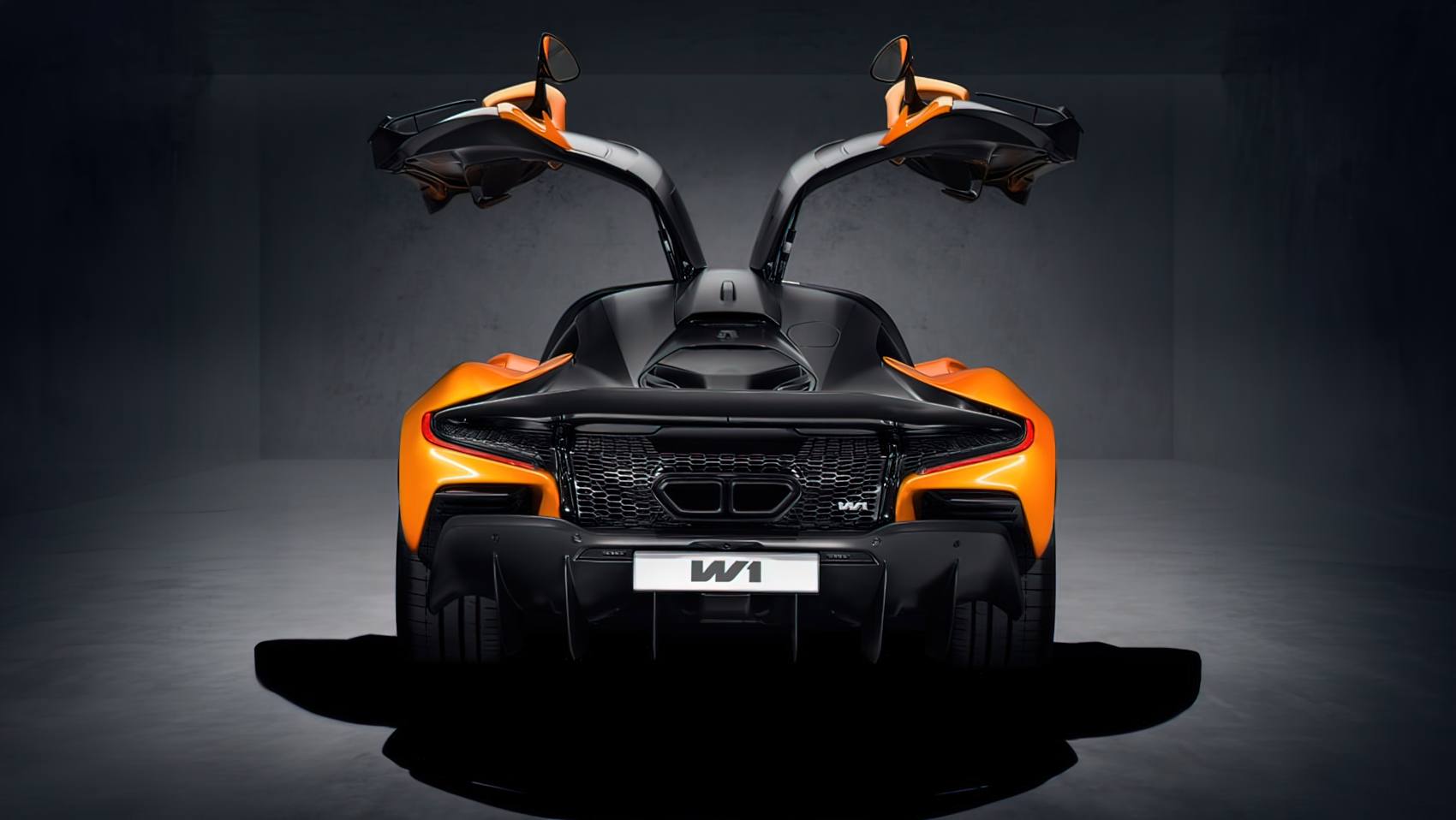 McLaren W1 drzwi tył