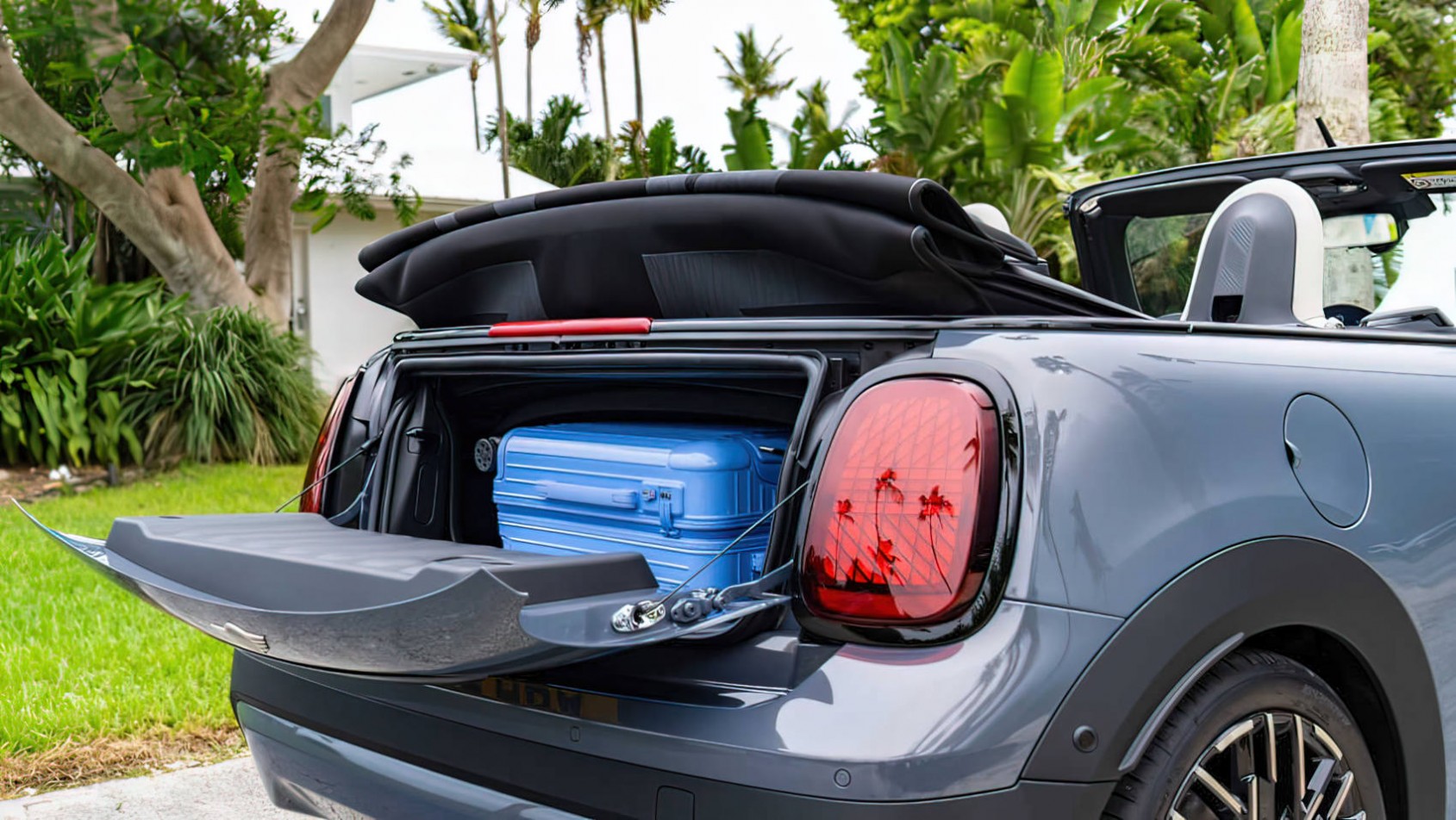2025 Mini Convertible bagażnik