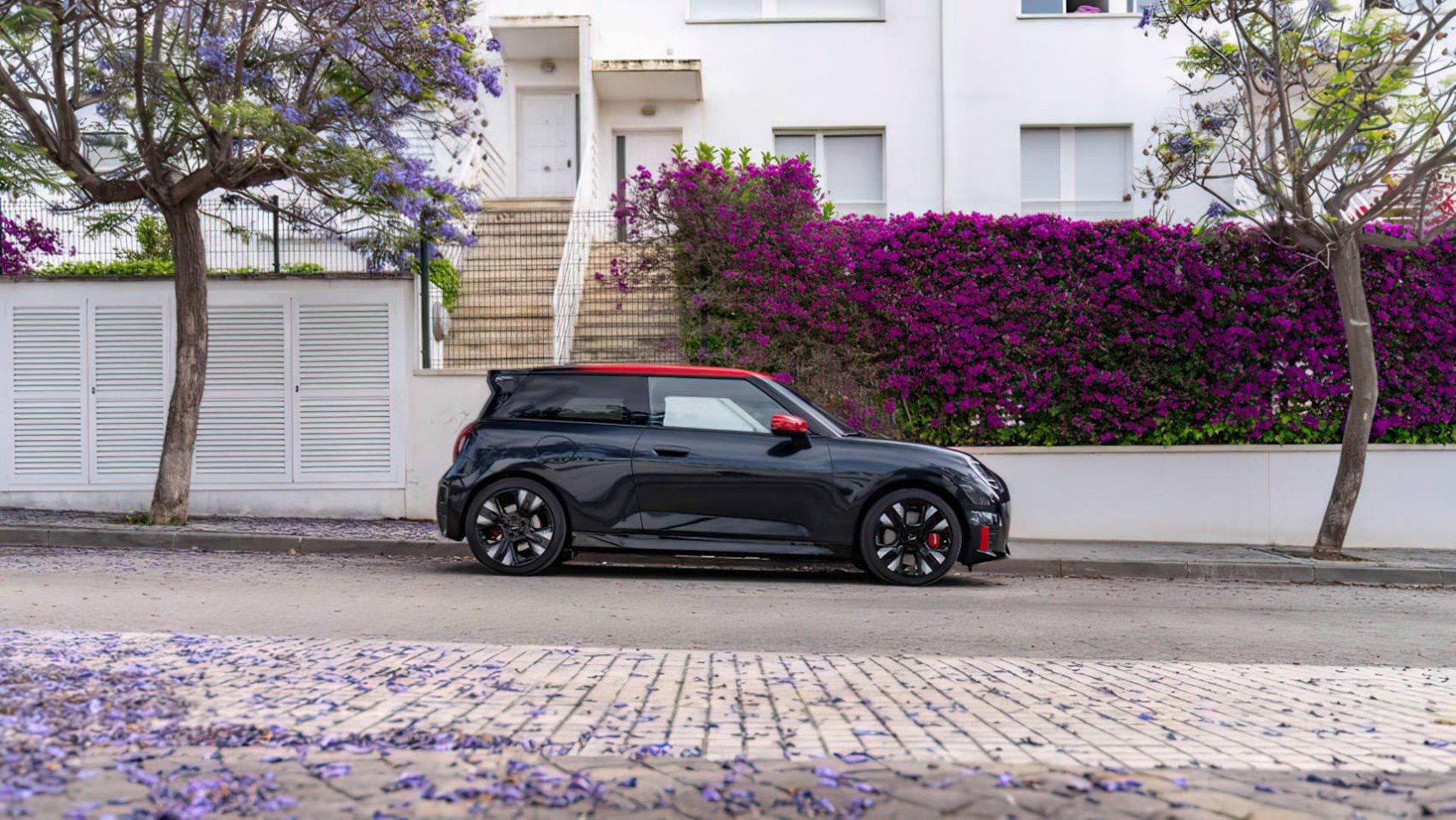 Mini John Cooper Works Mini John Cooper Works Electric Hatch sylwetka