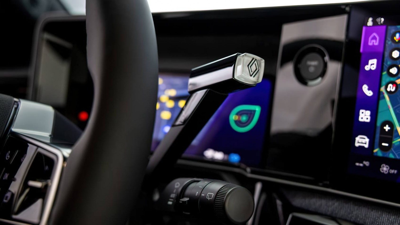 2025 Renault 4 EV detal wnętrza